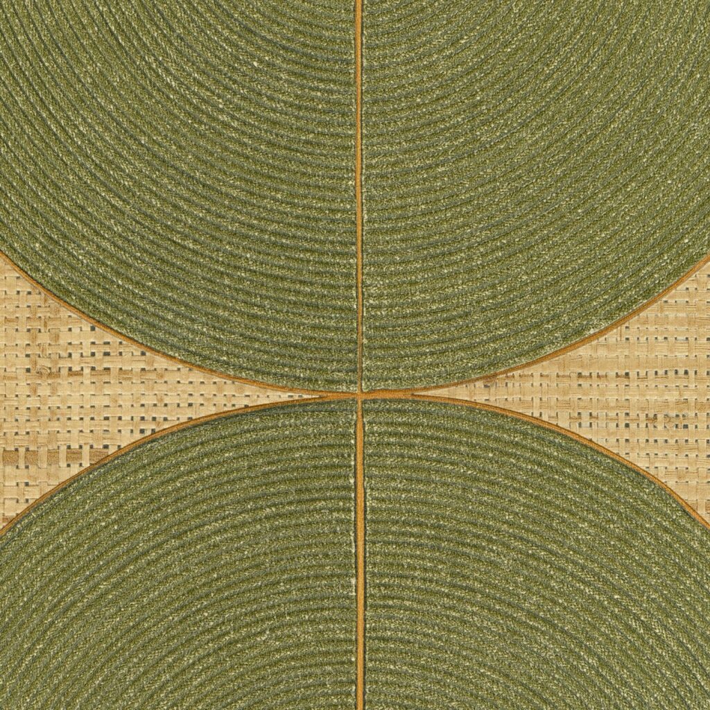 Groen textielpatroon met halfronde vormen en geweven beige achtergrond uit de Elitis Cordes Sensibles collectie van Véronique de Soultrait.