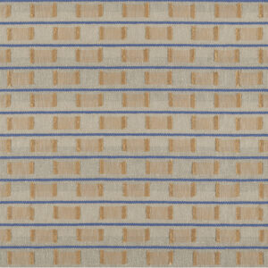 Textielpatroon Elitis Escondido Laredo met horizontale blauwe lijnen en rechthoekige beige en okergele vormen.