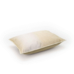 Beige Elitis Fortune CO 254 17 02 sierkussen van Buningh, schuin van opzij gezien.