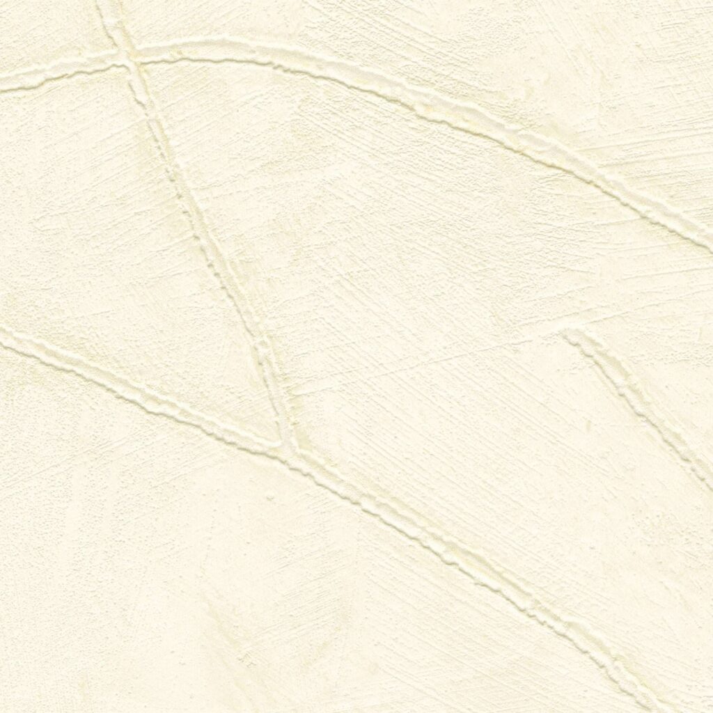 Crèmekleurig Elitis Kintsugi VP 1004 01 behang met een gestructureerd oppervlak en subtiele lijnen die breuklijnen imiteren.