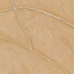 Textuur van Elitis Kintsugi VP 1004 13 behang in warm beige met glanzende, zilverkleurige barstlijnen.