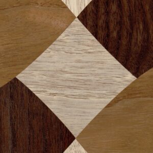 Detail van het Elitis Le Jeu de Dame RM 1039 70 Marqueteries behang met een geometrisch patroon van houtfineer in verschillende bruintinten.