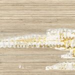 Detail van Elitis Maestria Orion RM 1075 02 behang met een geweven textuur in beige tinten en een abstract patroon in wit en goud.