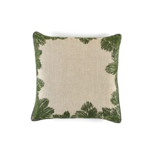 Vierkant Elitis Marie Louise sierkussen in beige met groene bladaccenten langs de randen.