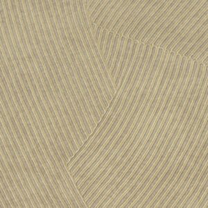 Beige en goudkleurig Elitis Circolo behang met een reliëf van organisch gebogen lijnen in patroon.