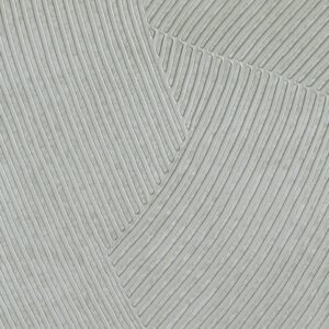 Reliëfpatroon van Elitis Circolo-behang met golvende, metallic lijnen in een abstract ontwerp.