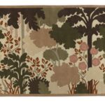 Decoratief Elitis Passiflore TA136-17-02 Imperial vloerkleed met een abstract botanisch patroon in aardetinten.