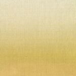 Lichtgeel Elitis Poesies de l’Instant RM 1082 14 behang met subtiele textuur en kleurverloop.