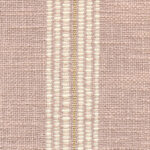 Detail van de Elitis-stof Zephyros LI 205 51 met een structuur van geweven roze textiel en een decoratieve verticale streep in crème en goud.