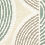 Detail van Elitis-stof Acosta Paraná OD 142 05 met gebogen lijnen in beige, groen en taupe op een geweven crèmekleurige achtergrond.