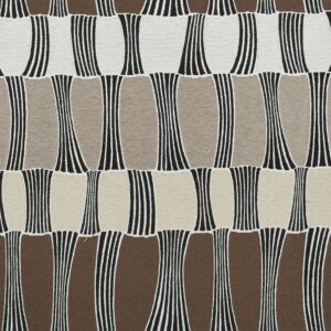 Decoratieve Elitis-stof Acosta Santa Cruz OD 141 05 met golvend geometrisch patroon in bruin-, beige- en crèmetinten.