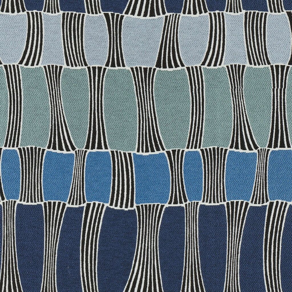 Textielpatroon van de Elitis-stof Acosta Santa Cruz OD 141 45 met golvende vormen in blauw-, groen- en grijstinten en zwarte lijnen.