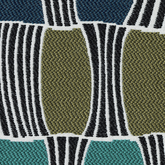 Detail van de Elitis-stof Acosta Santa Cruz OD 141 62 met een geometrisch patroon in blauw-, groen- en zwarttinten.