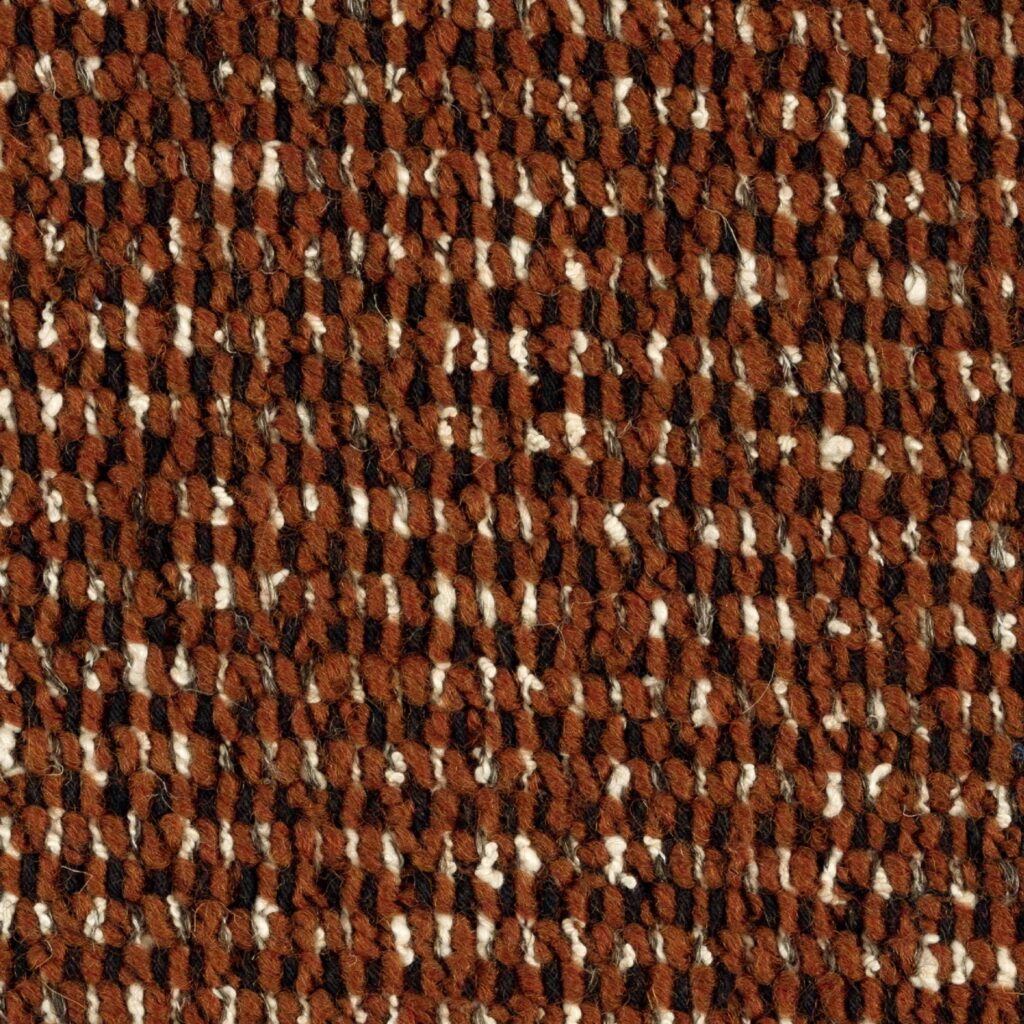 Close-up van de Elitis-stof Alchimia Intreccio LR 341 71 met een grof geweven patroon in bruin, zwart en beige.