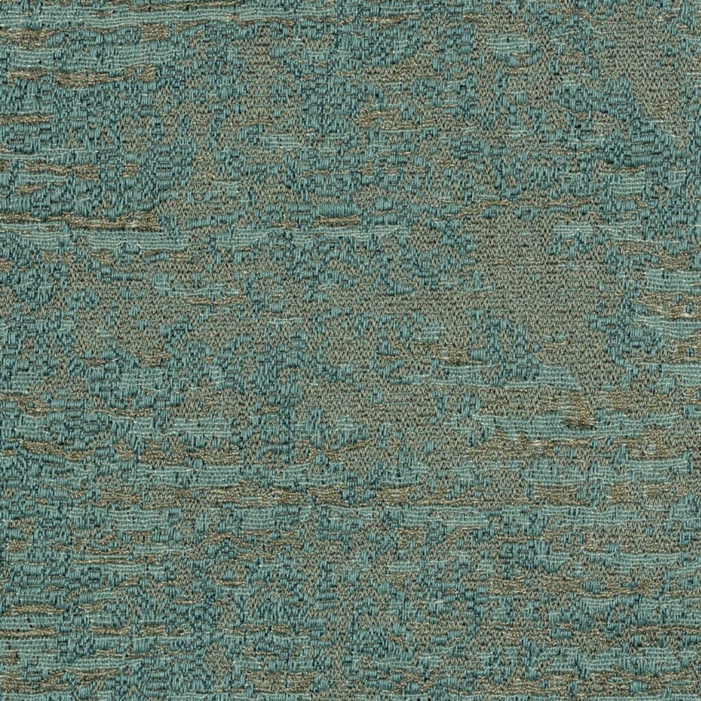Detailopname van Elitis-stof Craft Chic Antico LR 334 61 met een organisch geweven patroon in groen-blauwe en bronsachtige tinten.
