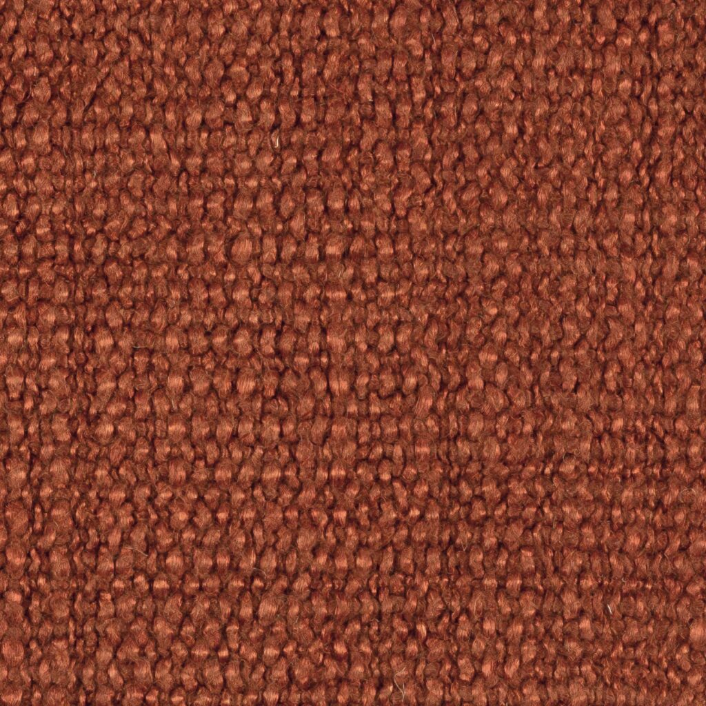 Close-up van Elitis Esprit LI 872-35 stof in een warme roestbruine boucléstofstructuur.