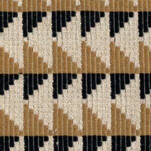 Close-up van Elitis-stof Horizon LI 882 met een geometrisch patroon in beige, zwart en bruin.