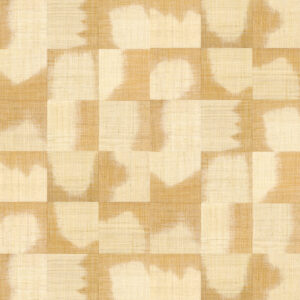 Beige en zandkleurig abstract patroon op textuurachtig Elitis Tribus Comporta RM 1079-01 behang.