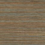 Close-up van het geweven textuurpatroon van Elitis Tribus Favoris RM 1070 45 in aardetinten en blauwgrijs.