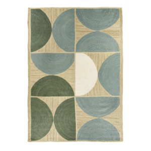 Elitis vloerkleed Rocky Sauvage met geometrisch patroon in groen, blauwgrijs en beige tinten.