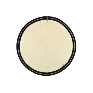 Rond Elitis vloerkleed Oscar TA 131 02 08 met crèmekleurig middengedeelte en zwarte rand, ontworpen door Buningh.