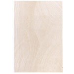 Langwerpig limited edition vloerkleed Spiro Summer Sand met een subtiel golvend lijnpatroon in beige tinten.