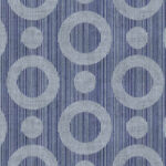 Grijsblauw Moooi-behang MO2064 Indigo met een patroon van cirkels en verticale strepen.