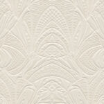 Crèmekleurig reliëfbehang met een symmetrisch, sierlijk patroon uit de Moooi Wallcovering Lacy Longlegs collectie.
