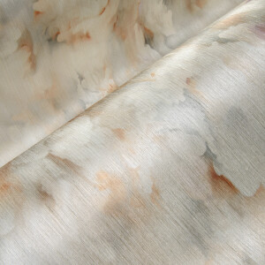 Detail van Moooi Silk Bombis wandbekleding met een subtiel, zijdeachtig patroon in zachte tinten.