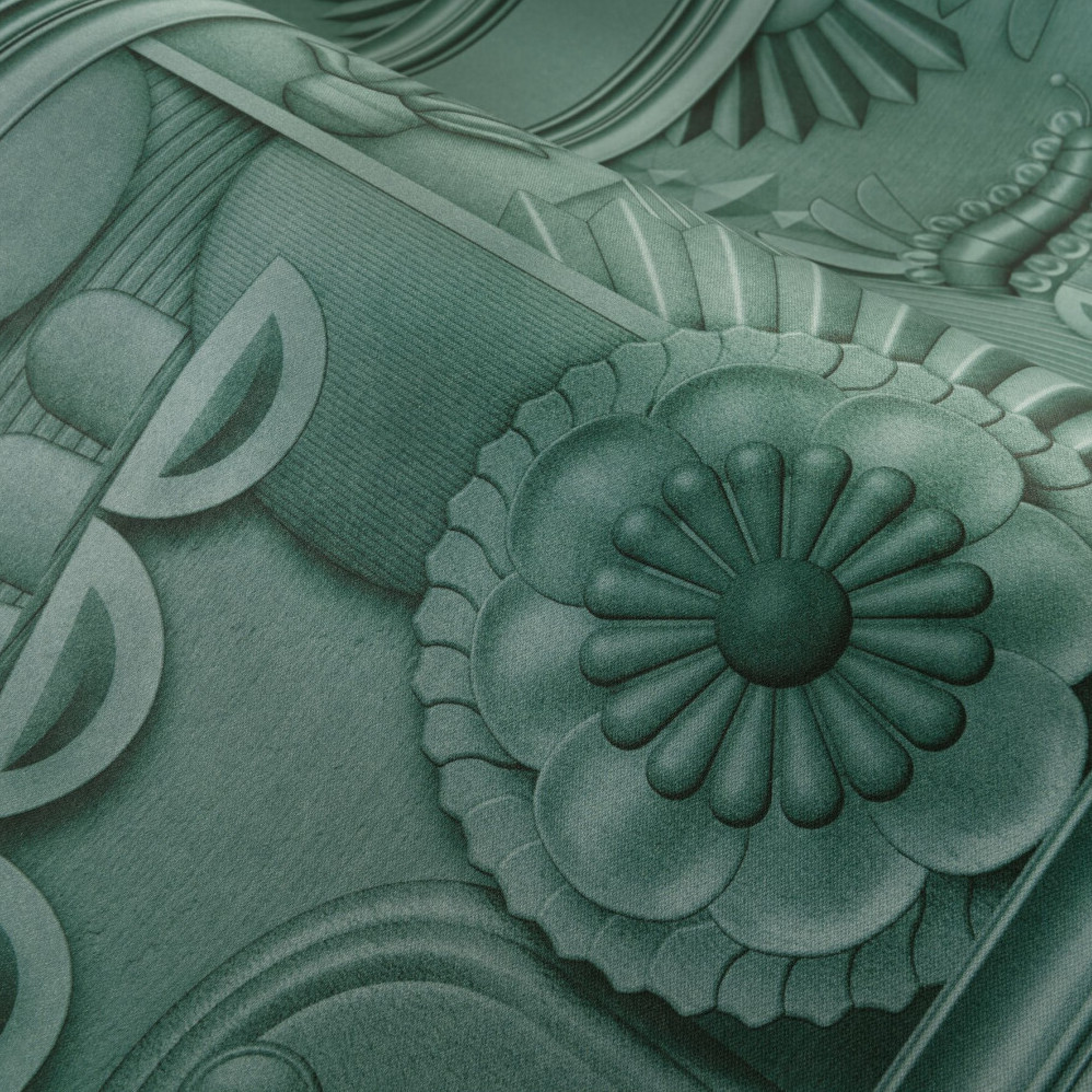 Detailopname van het groene Moooi Green House MO5052 behang met gestileerde bloemen en geometrische patronen.