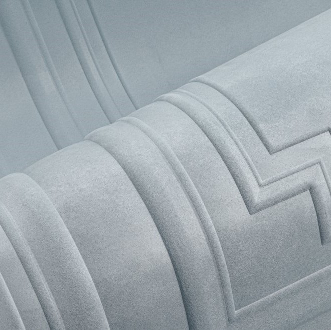 Detail van de lichtblauwe velvet bekleding met art-deco geïnspireerde stiksels van de Objet Grandeur 44002-OBUK-2.