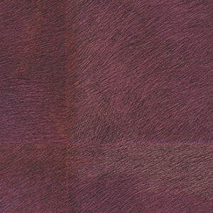 Close-up van het paarse leerpatroon van het materiaal VP-656-05 met een zichtbare textuur en vierkante vlakken.