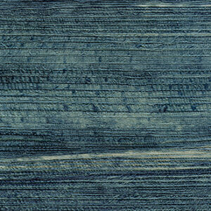 Donkerblauw textuurpatroon met een houtnerfstructuur, type VP-725-14.