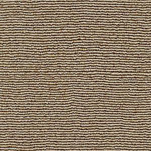 Beige getextureerd tapijtpatroon VP-910-11 met fijngeribbelde horizontale lijnen.