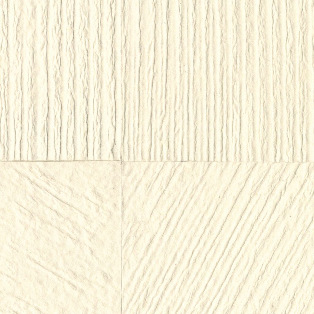 Lichtbeige Elitis Hanji Koshi RM 1060 01 behang met een subtiel geometrisch patroon en voelbare structuur.
