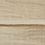 Textielachtig behang Elitis La Caravane Moshi Moshi VP 942 04 met een geweven structuur in beige- en bruintinten en franjes.