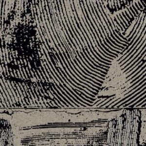 Close-up van het Elitis Mouvements Impulsion RM 1022-90 behang met een reliëfachtig patroon van zwarte lijnen op een metallic zandkleurige achtergrond.