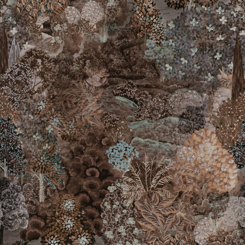 Gedetailleerd patroon van een dichte, bloemrijke fantasiebos uit de Arte collectie Foret des Muses.