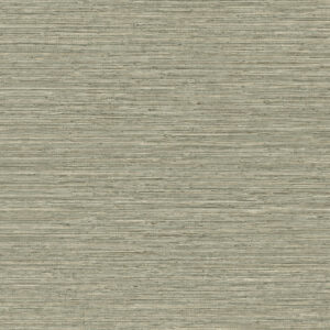 Behang met een horizontaal geweven textuur in natuurlijke grijs- en groentinten uit de Arte Matiz collectie, model 73532A.