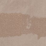 Bruin kleurig 3D textiel behang met een abstract patroon