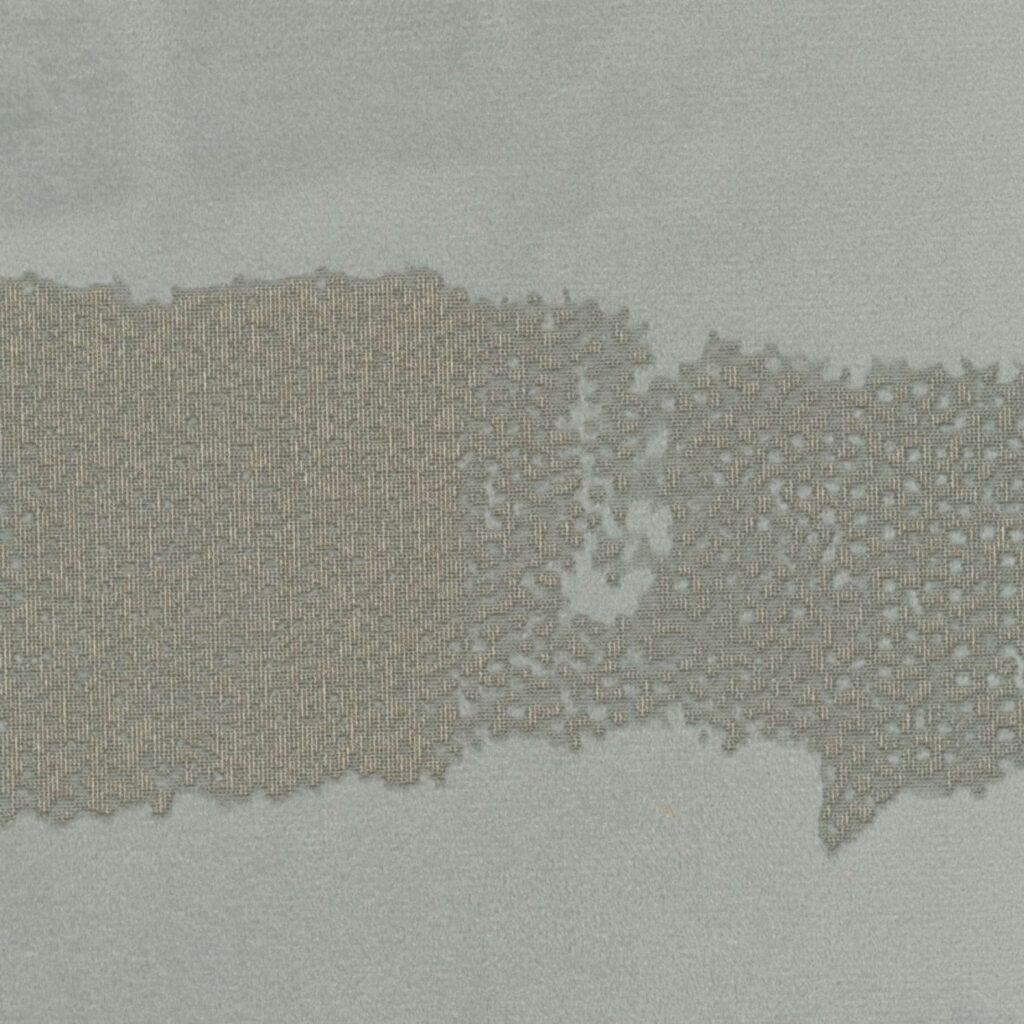 Blauw, grijs kleurig 3D textiel behang met een abstract patroon