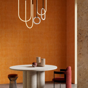 Arte Alaya Katan Silk behang in kleur Blaze (11511) - Interieur impressie