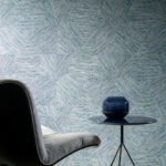 Arte Antigua Pentagono behang in kleur Turquoise (33048) - Interieur impressie