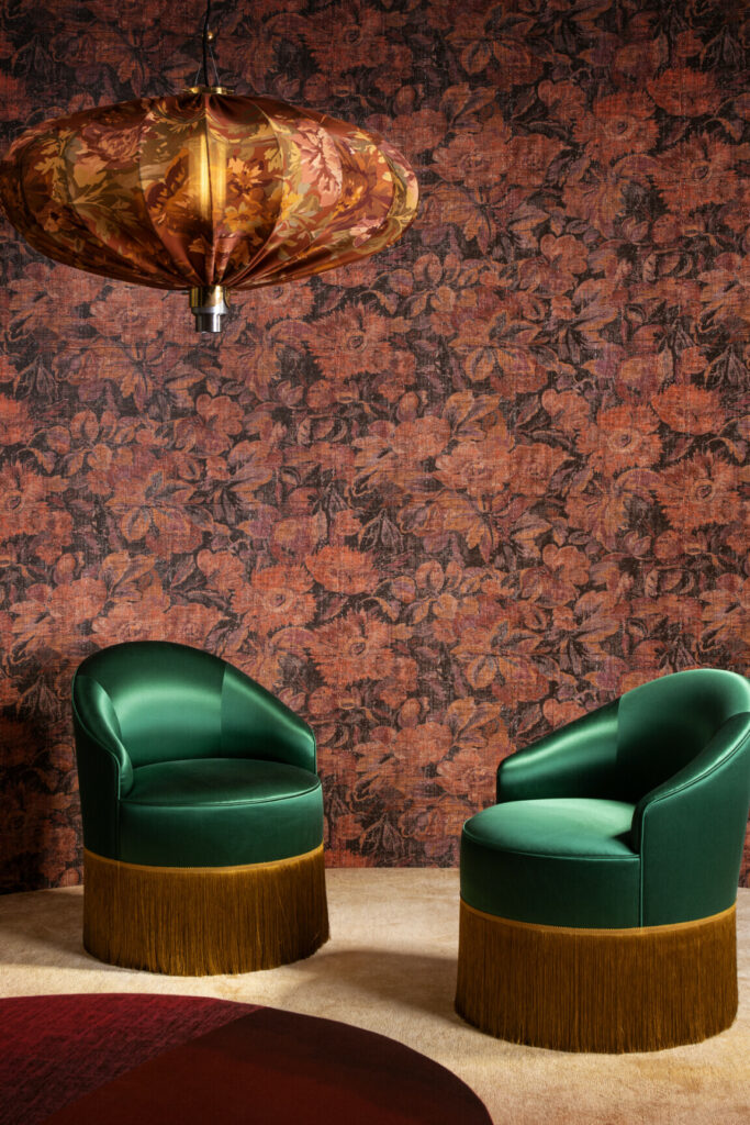 Arte Antigua Stagionato behang in kleur Amaranth (33011) - Interieur impressie