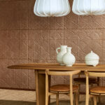 Arte Babylon Terracotta behang in kleur Almond (97013) - Interieur impressie