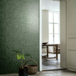 Arte Cameo Emaille behang in kleur Bright Sage (66022) - Interieur impressie