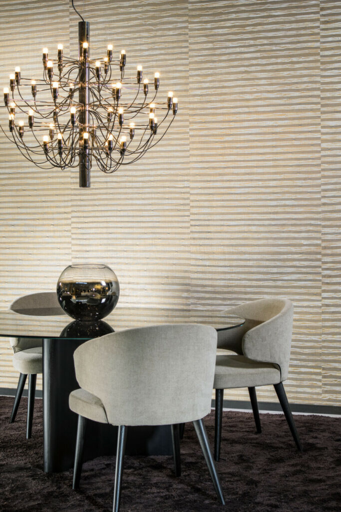 Arte Cantala Raphia behang in kleur Camouflage (48560) - Interieur impressie