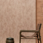 Arte Essentials costura Manchas behang in kleur Chamois (57521) - Interieur impressie