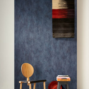 Arte Essentials costura Manchas behang in kleur Midnight (57524) - Interieur impressie