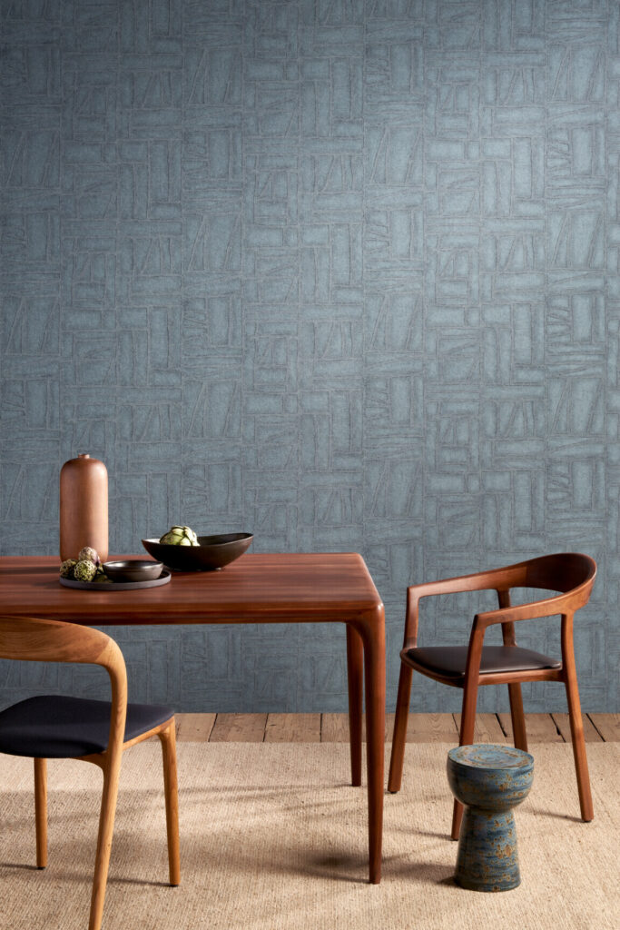 Arte Essentials costura Bojagi behang in kleur Deep Indigo (57543) - Interieur impressie